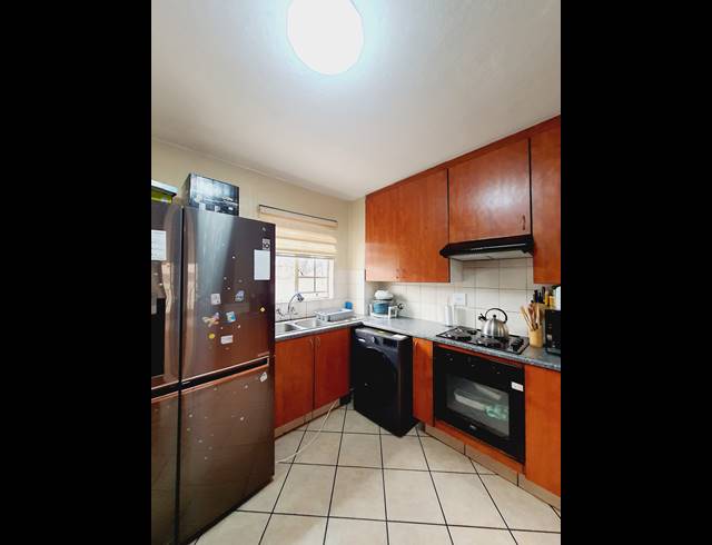 2 BEDROOM TOWNHOUSE FOR SALE IN HALFWAY GARDENS